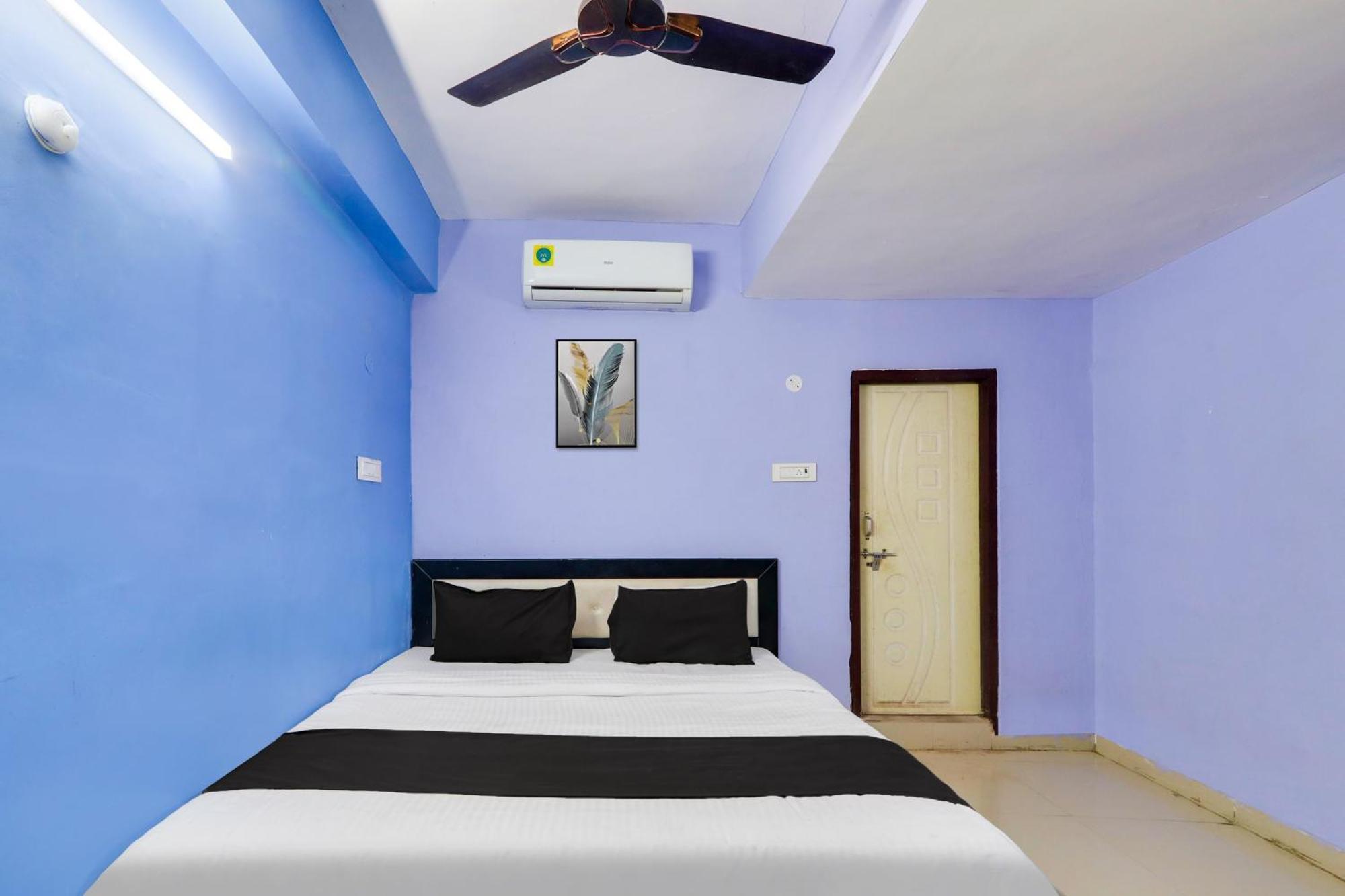 Hotel O Grand Hotel And Lodge Sangareddy Buitenkant foto
