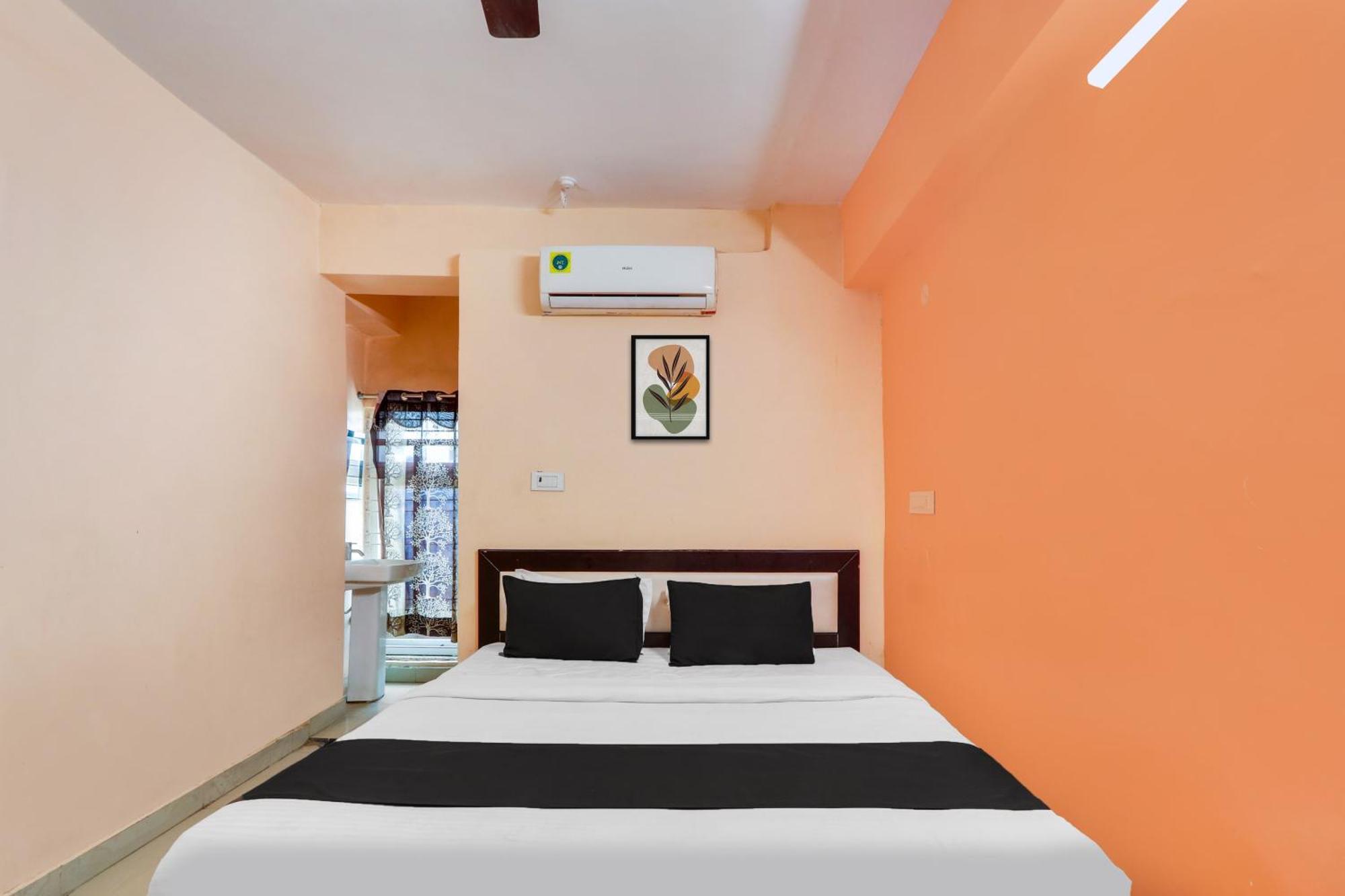 Hotel O Grand Hotel And Lodge Sangareddy Buitenkant foto