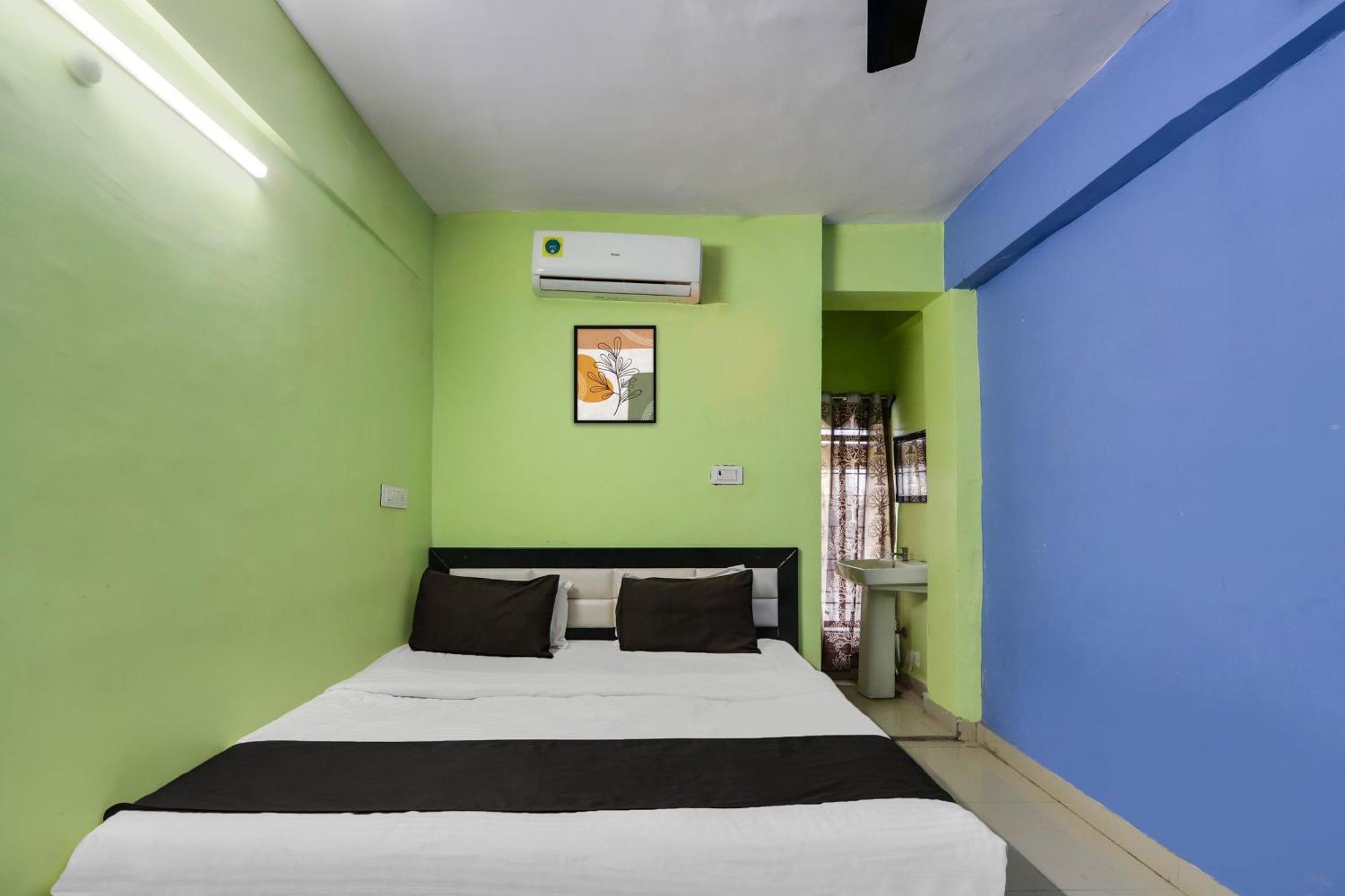 Hotel O Grand Hotel And Lodge Sangareddy Buitenkant foto