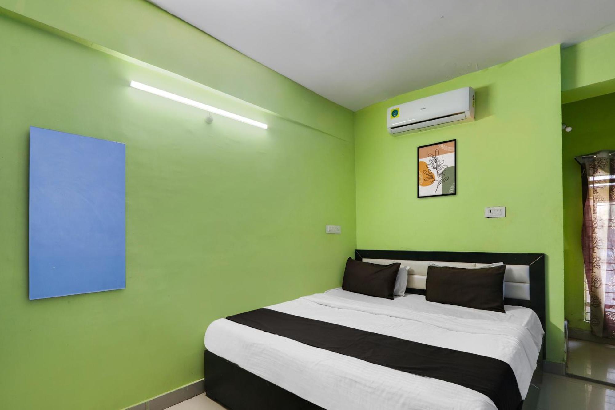 Hotel O Grand Hotel And Lodge Sangareddy Buitenkant foto